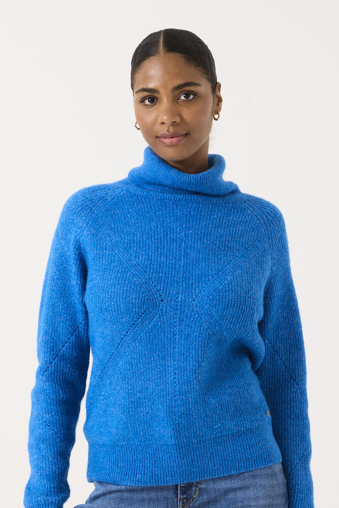 blauwe-coltrui-674xiw.jpg